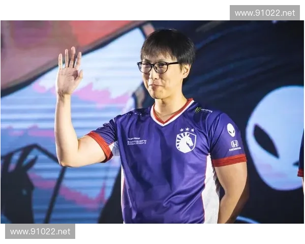 LOL中被称为小孩的选手究竟是谁他的游戏经历和真实身份揭秘